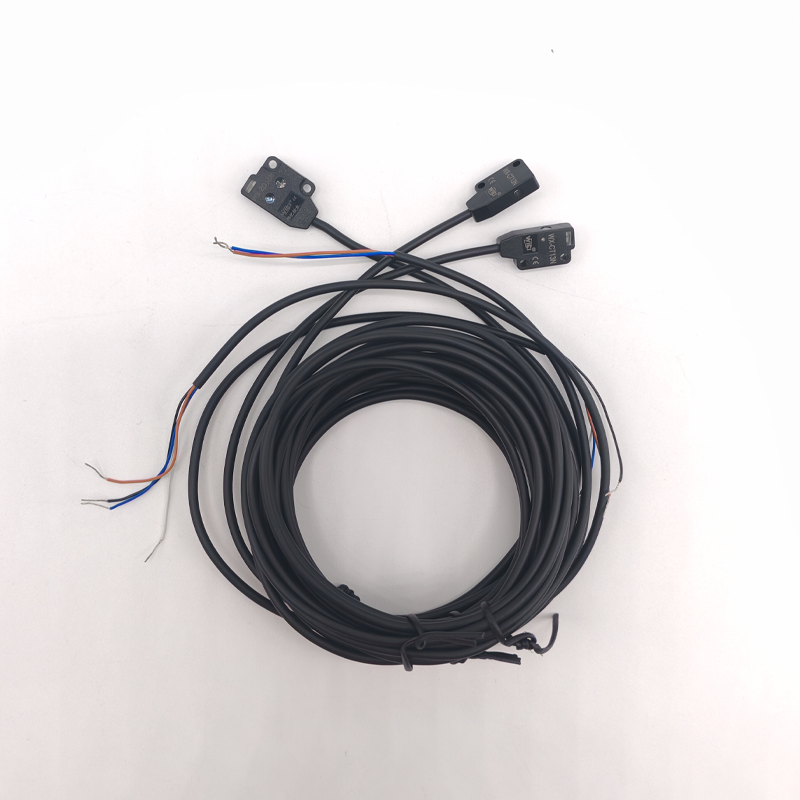 超薄型光电传感器